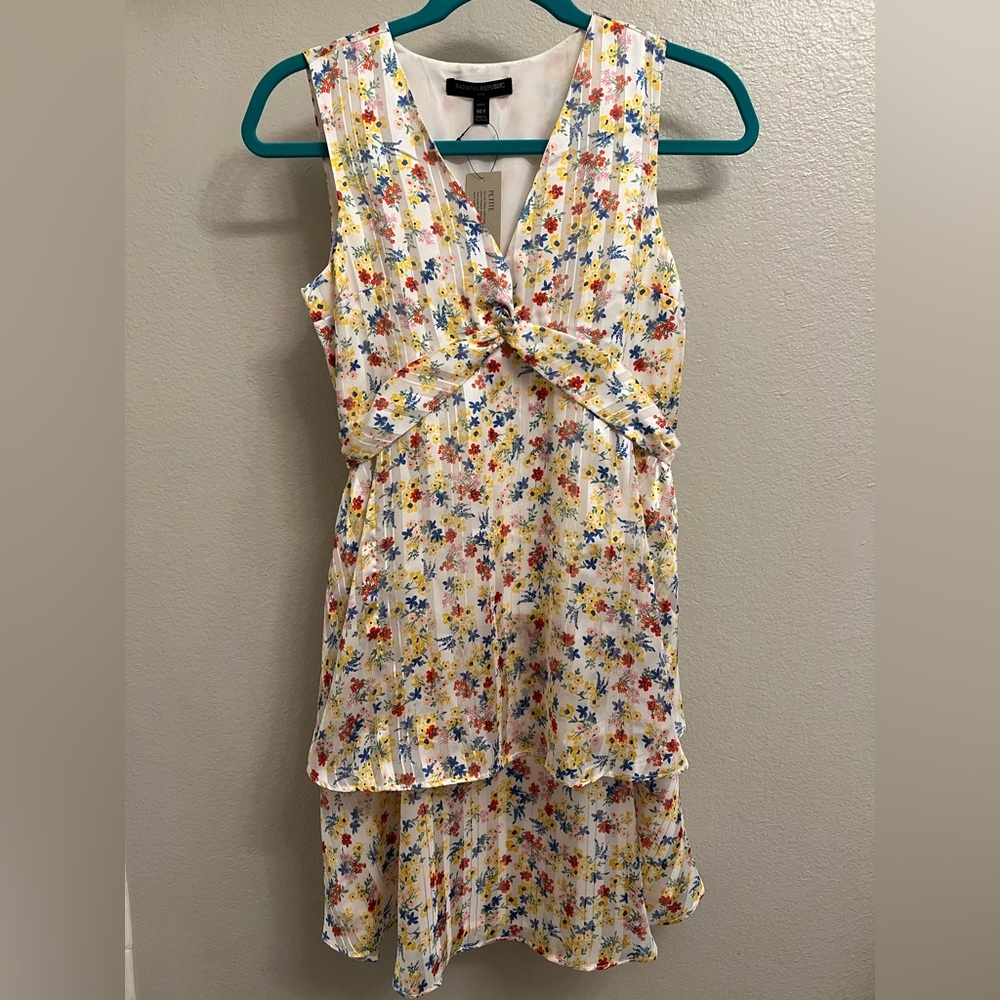 NWT Banana Republic Petite Floral Dress